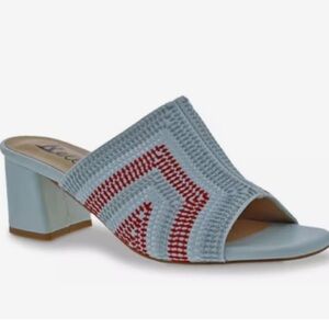 Bellini Faint Sandal size 7 blue multi color woven